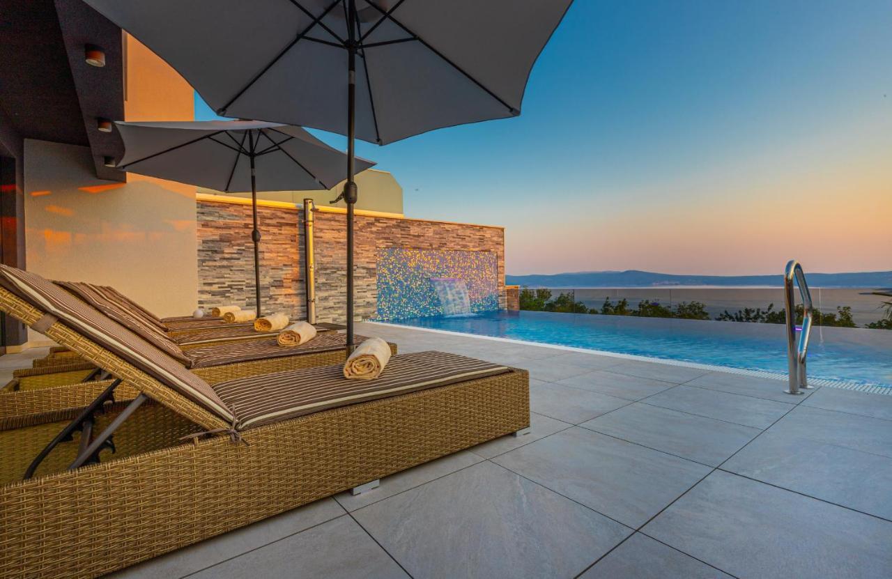 Luxury Villa Lorena With Heated Pool, Jacuzzi,Sauna And Seaview Crikvenica Buitenkant foto