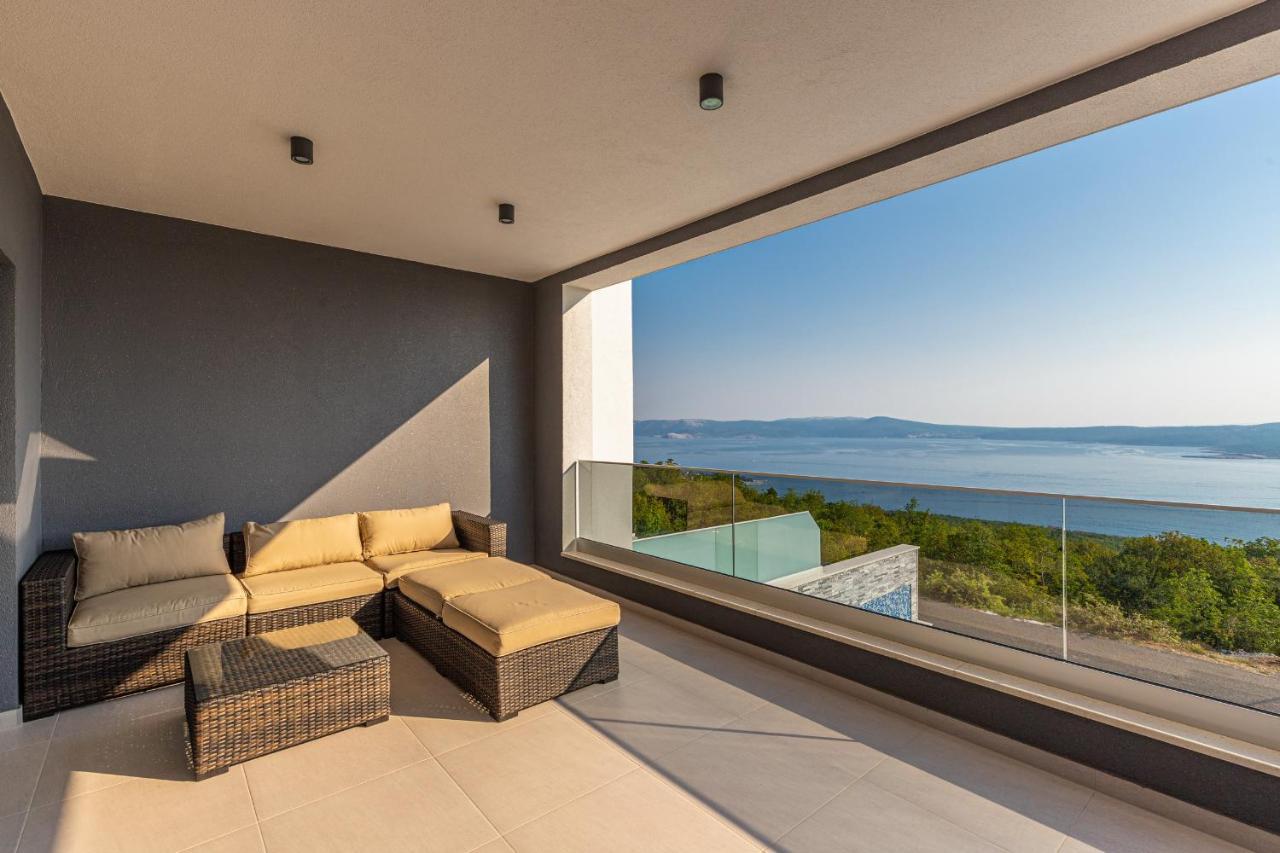 Luxury Villa Lorena With Heated Pool, Jacuzzi,Sauna And Seaview Crikvenica Buitenkant foto