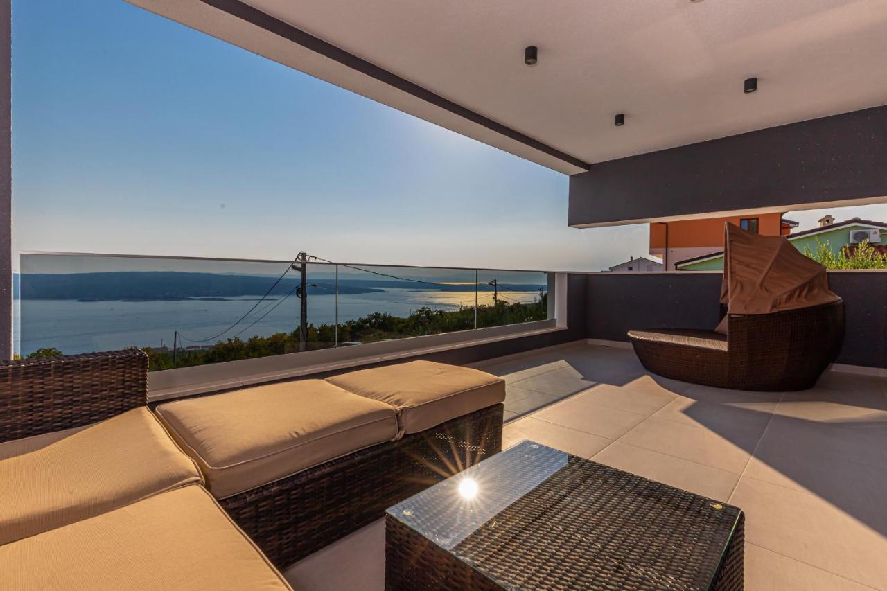 Luxury Villa Lorena With Heated Pool, Jacuzzi,Sauna And Seaview Crikvenica Buitenkant foto