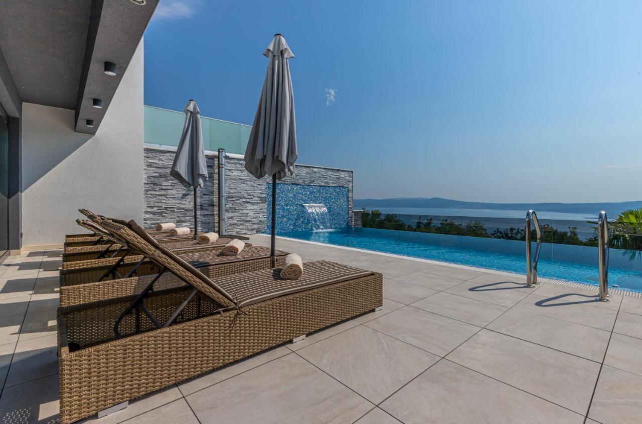 Luxury Villa Lorena With Heated Pool, Jacuzzi,Sauna And Seaview Crikvenica Buitenkant foto